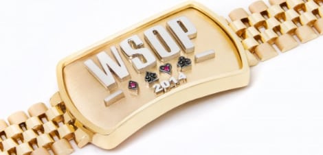 2014 WSOP Bracelet Closeup