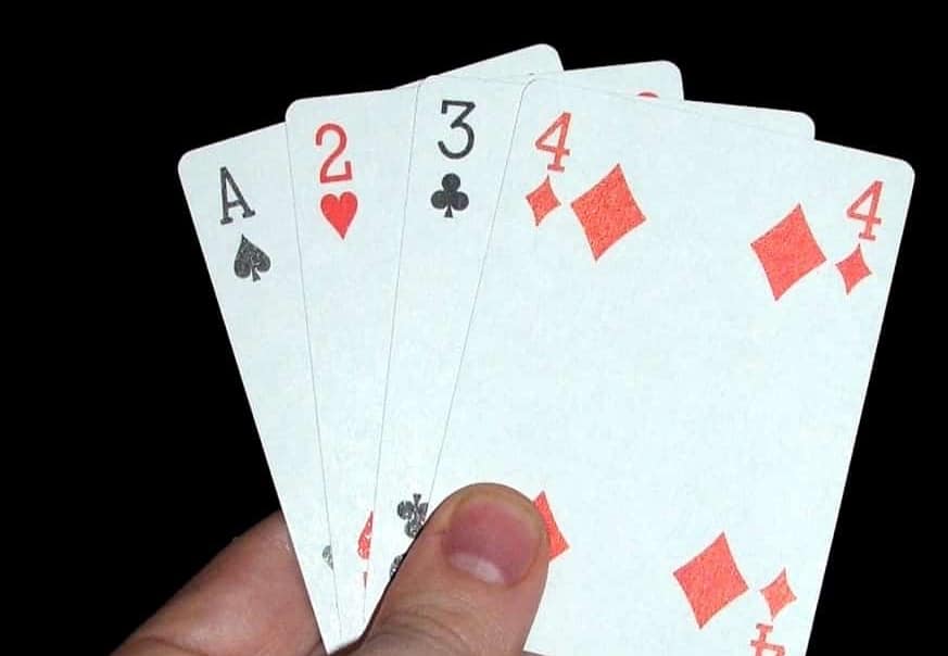 Is a four-card hand always better in Badugi?